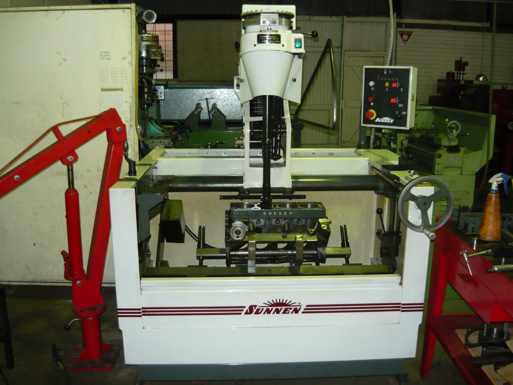 Cylinder Reboring & Honing Harris Engines